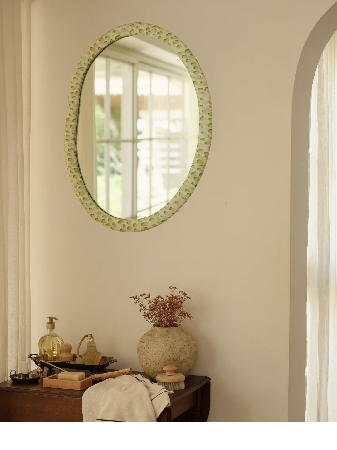The Elza Mirror