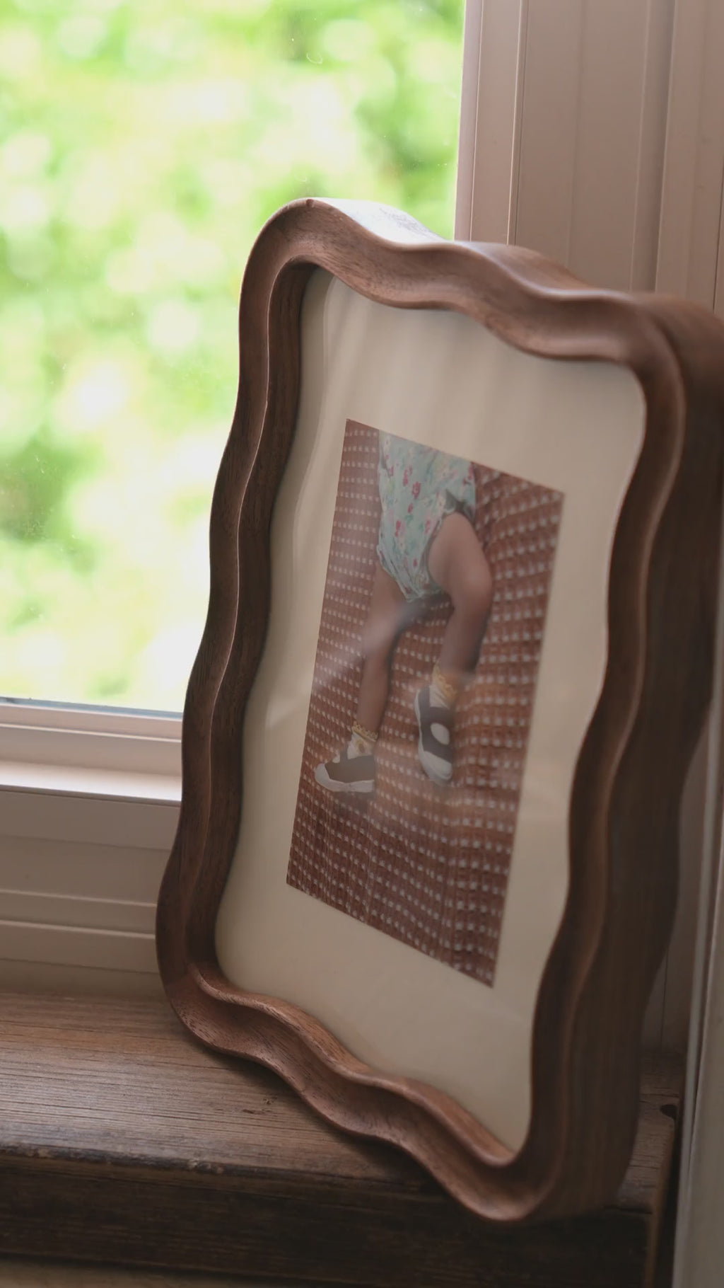 The Galit Frame